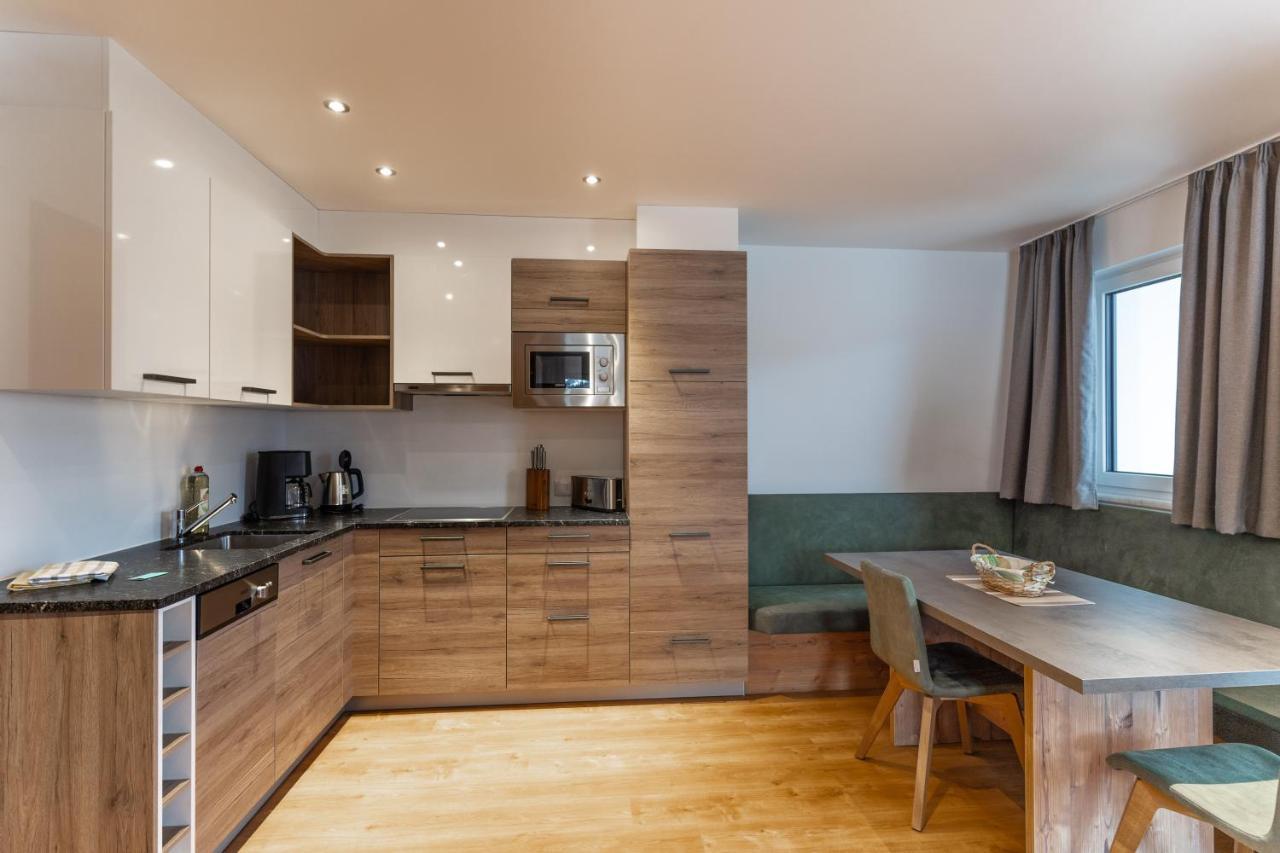Luxapart Haus 2 Ladis Buitenkant foto